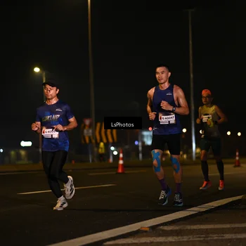 Runner Photo 7559933