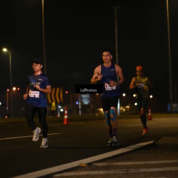 Runner Photo 7559939
