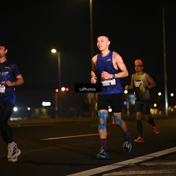 Runner Photo 7559941