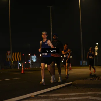 Runner Photo 7559952