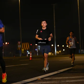 Runner Photo 7560005