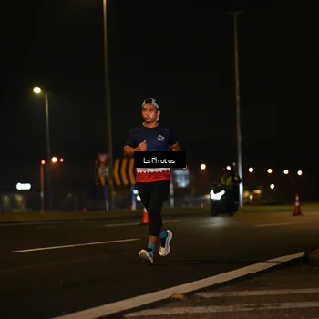 Runner Photo 7560011