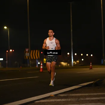 Runner Photo 7560014