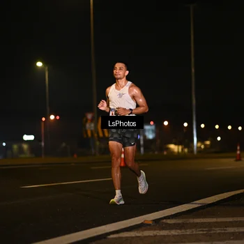 Runner Photo 7560018