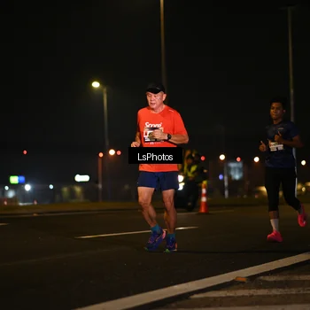 Runner Photo 7560020