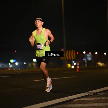 Runner Photo 7560030