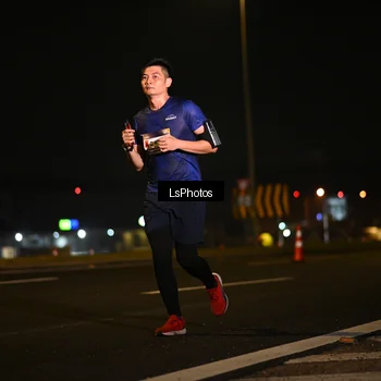 Runner Photo 7560037