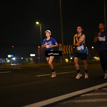 Runner Photo 7560043