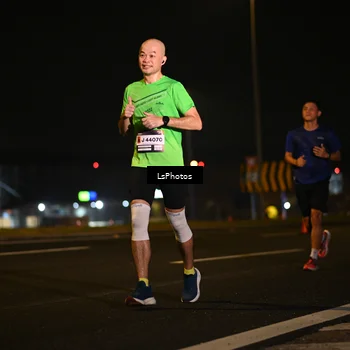 Runner Photo 7560049