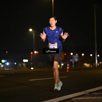 Runner Photo 7560063