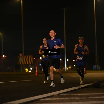 Runner Photo 7560071