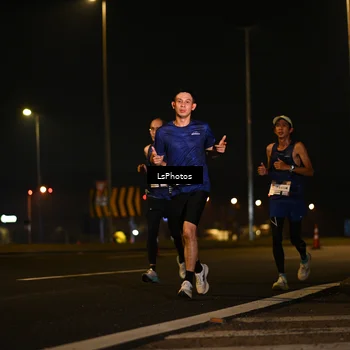 Runner Photo 7560072