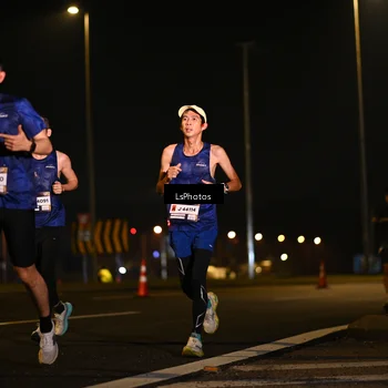 Runner Photo 7560073