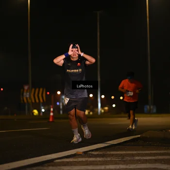 Runner Photo 7560077