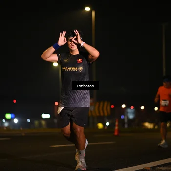 Runner Photo 7560080