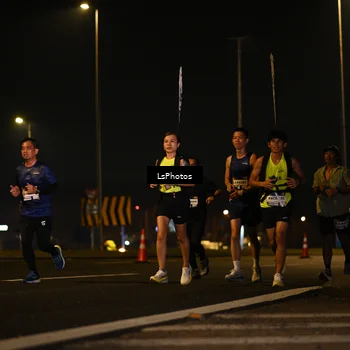 Runner Photo 7560088