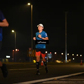 Runner Photo 7560104