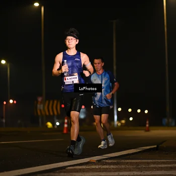 Runner Photo 7560110