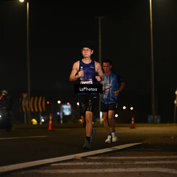 Runner Photo 7560113
