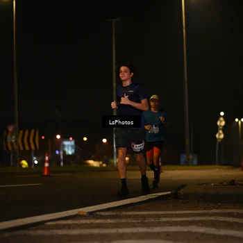Runner Photo 7560117