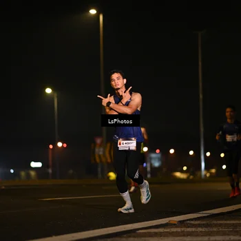 Runner Photo 7560119