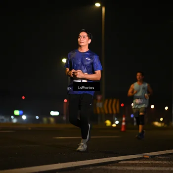 Runner Photo 7560133