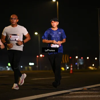 Runner Photo 7560191