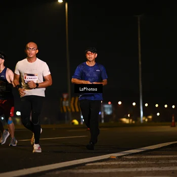Runner Photo 7560195