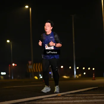 Runner Photo 7560210
