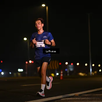 Runner Photo 7560238