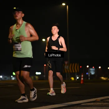 Runner Photo 7560247