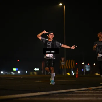 Runner Photo 7560296