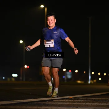 Runner Photo 7560301