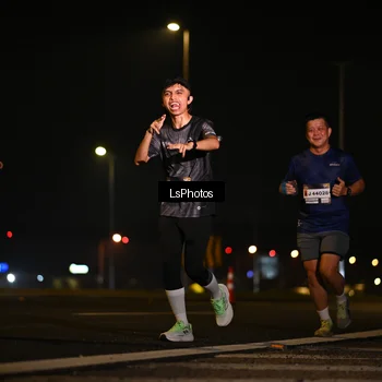 Runner Photo 7560307