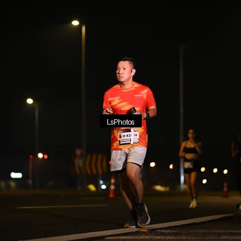Runner Photo 7560313