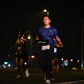 Runner Photo 7560316