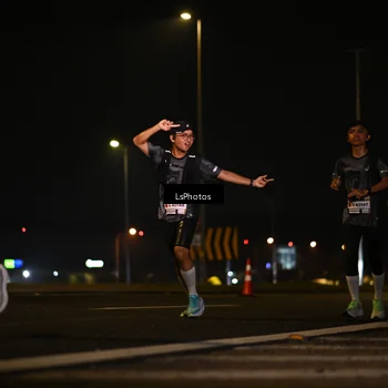 Runner Photo 7560322