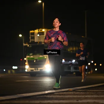 Runner Photo 7560354
