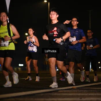 Runner Photo 7560393