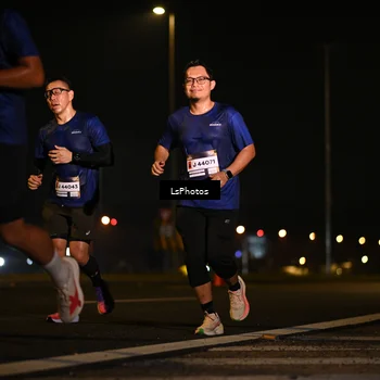 Runner Photo 7560395