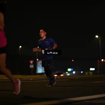 Runner Photo 7560424