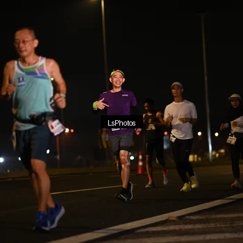 Runner Photo 7560454