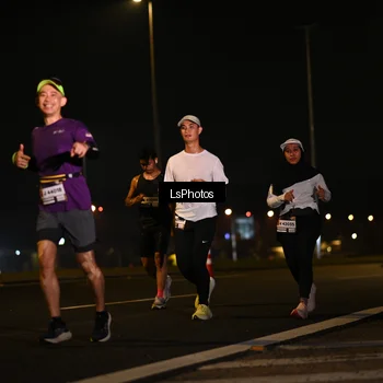 Runner Photo 7560456