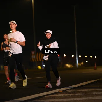 Runner Photo 7560462