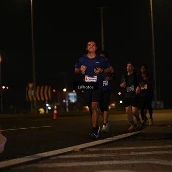 Runner Photo 7560499