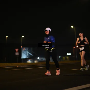 Runner Photo 7560505