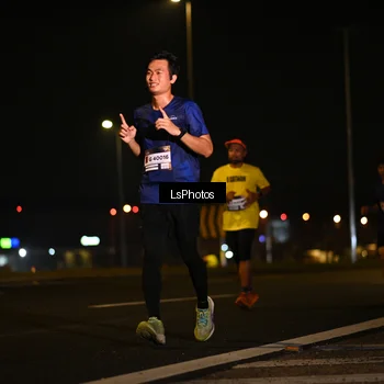 Runner Photo 7560512