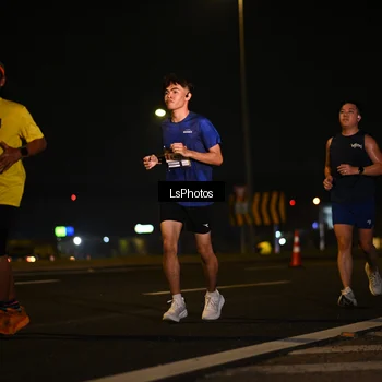 Runner Photo 7560523