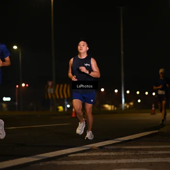 Runner Photo 7560525