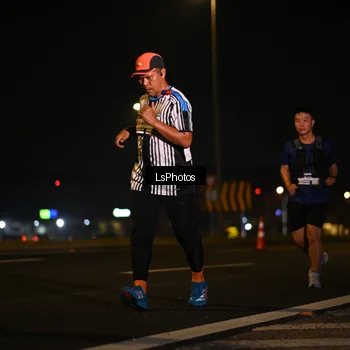 Runner Photo 7560535
